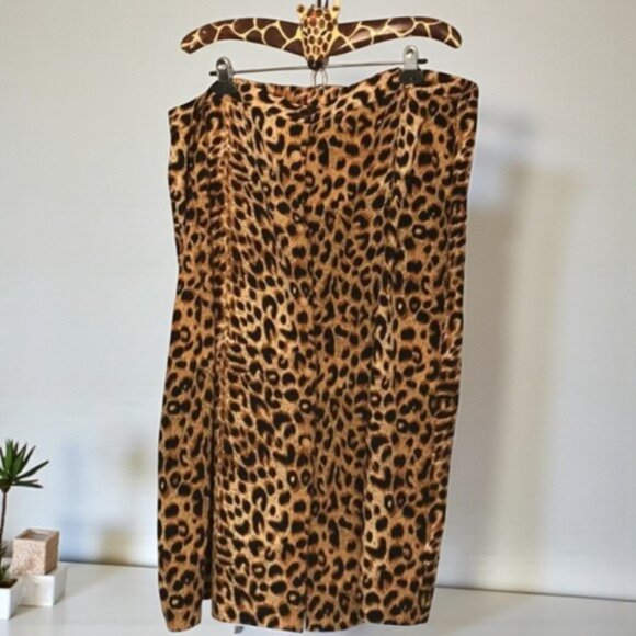 Voir Dresses & Skirts - Vintage Voir animal leopard print soft flowy button down skirt elastic w…